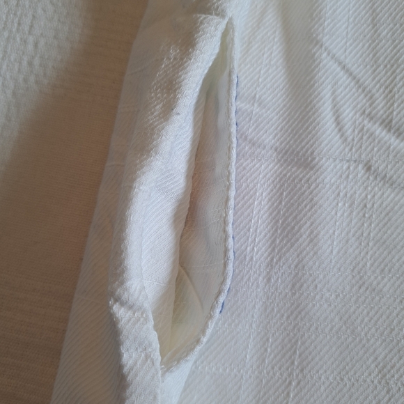 Vineyard Vines girls size 6 white shift,  embroidery at the pockets lined NWOT - Picture 5 of 6